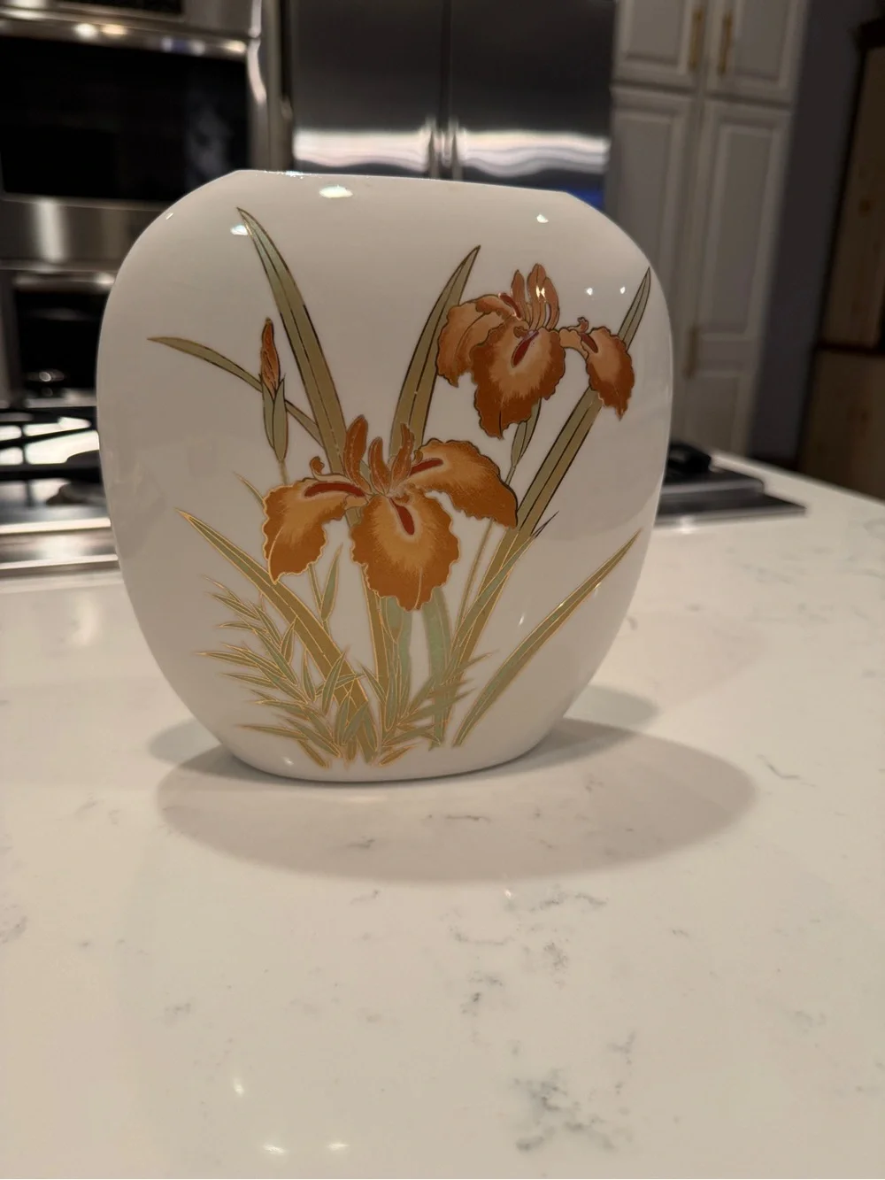 Japan Iris Floral Porcelain Vase vintage fine